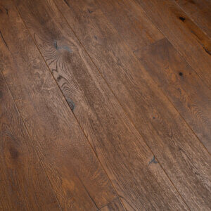 Antique Brown Oak Distressed Engineered Wood Flooring