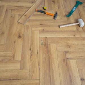 12mm Oak Robust Natural Herringbone