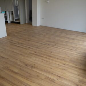 Fusion 12mm Oak Robust Natural Narrow Laminate Flooring