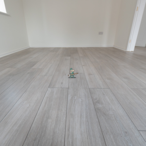 Home Classic 12mm Feather Grey Oak 4V Laminate Flooring