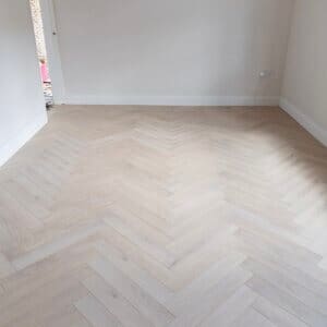 Cambridge 8mm Winchester Oak Herringbone Laminate Flooring