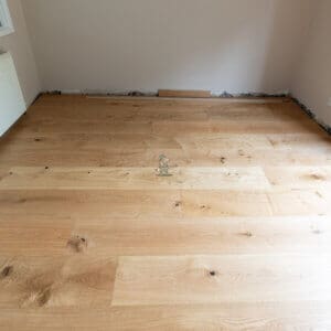 Natural Brushed and Lacquered Oak Engineered Wood Flooring