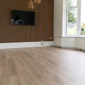 Home Classic 12mm Sahara Light Oak Laminate Flooring