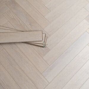 Cambridge 8mm Winchester Oak Herringbone Laminate Flooring