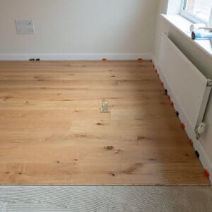 14/3mm Lacquered Oak Engineered Wood Flooring