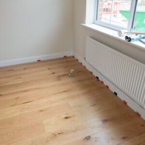 190mm Lacquered Oak Engineered Wood Flooring