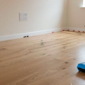 Natural Lacquered Oak Engineered Wood Floor