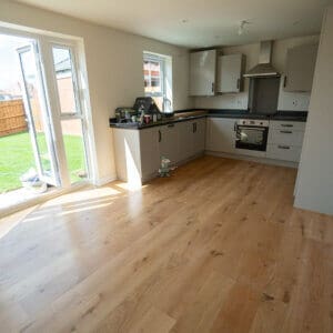 Lacquered Oak Engineered Wood 14/3mm x 190mm