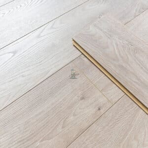 Nude Oak Laminate Flooring 12mm