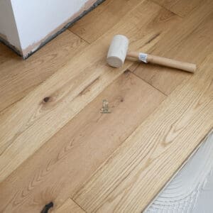 Chicago Click 14/3 x 190mm Rustic Natural Brushed Oak Engineered Wood Flooring