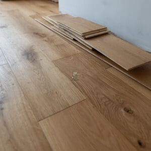 Chicago Click 14/3 x 190mm Rustic Natural Brushed Oak Engineered Wood Flooring